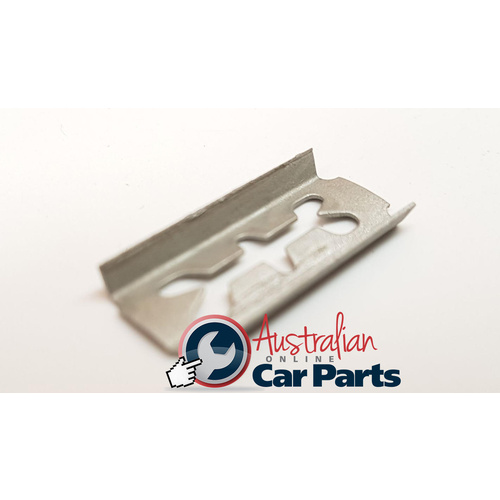 Lower Grille Retainer Genuine suitable for GM 92138141 New x1