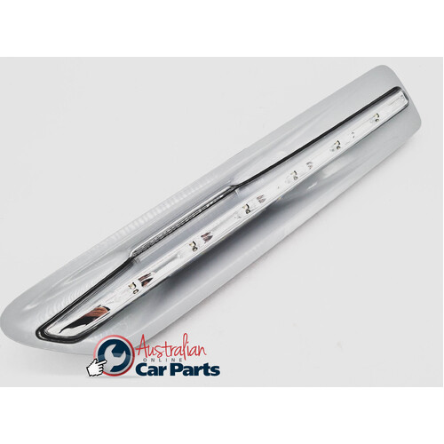 Flasher & Vent - RHF Fender 92251687 for GM Holden WM Statesman